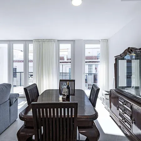 Paloma - 3 Min Walk To Balcon De Europa & Apartamento