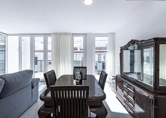 Paloma - 3 Min Walk To Balcon De Europa & Апартаменты