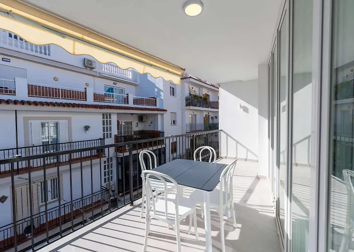 Paloma - 3 Min Walk To Balcon De Europa & Апартаменты Нерха